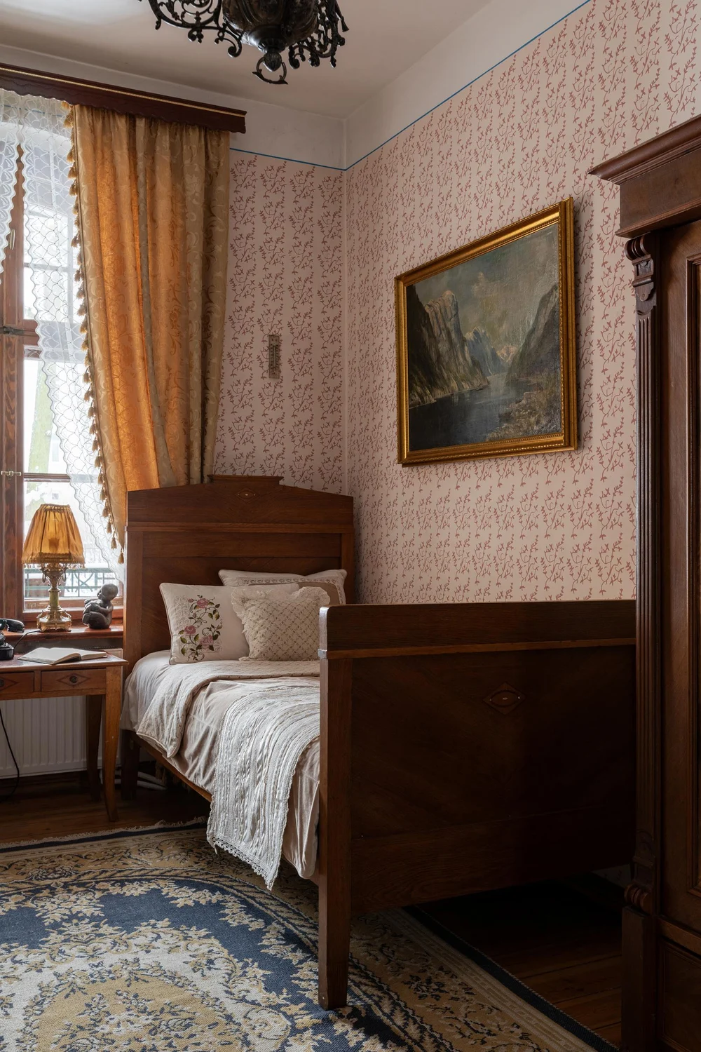 "Пугачева, 12" исторические апартаменты в Калининграде
